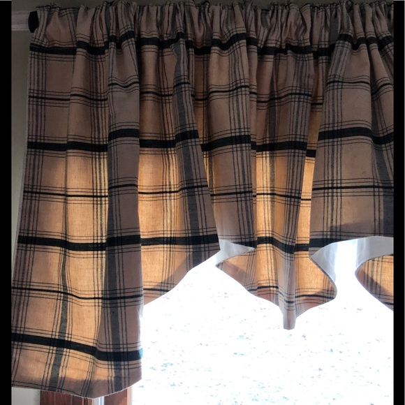 3 Classic Scallop Valances  76” each - Picture 1 of 4
